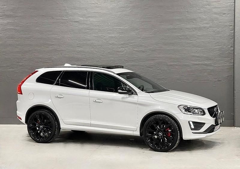 Vit metallic Begagnad 2015 Volvo XC60 SE SUV | 199 900 kr (Lite dyr) - Bild 1/4