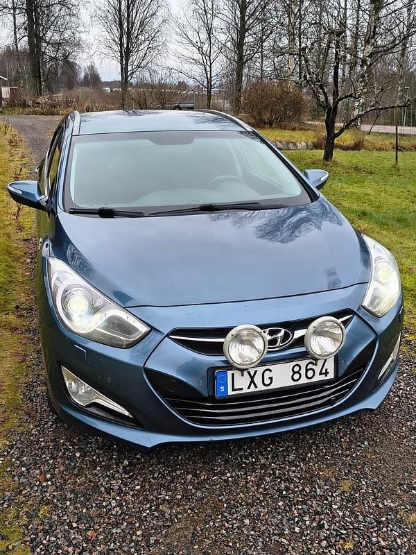 Begagnad 2012 Hyundai i40 Kombi | 63 000 kr (Superpris) - Bild 1/4