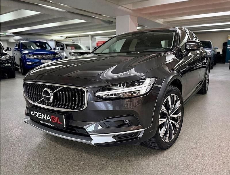 Grå Begagnad 2022 Volvo V90 CC Kombi | 489 900 kr - Bild 1/4