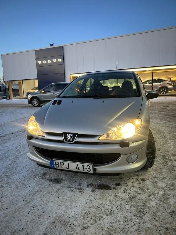 Begagnad 2008 Peugeot 206 | 28 000 kr (Lite dyr) - Bild 1/4