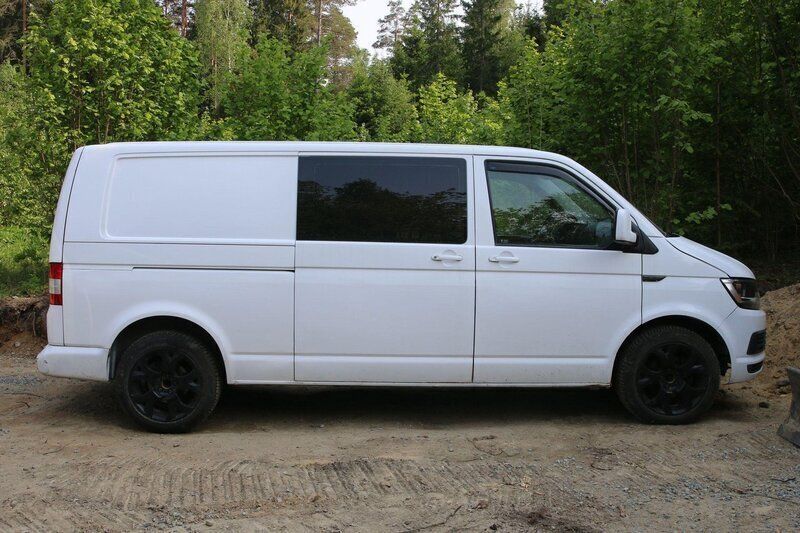 Vit Begagnad 2008 VW T5 Van | 39 999 kr (Superpris) - Bild 1/4
