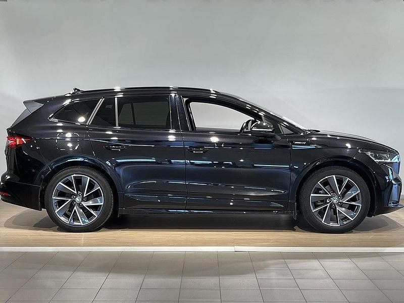Begagnad Skoda Enyaq iV 150 kW (204 HK) 2023 Svart SUV