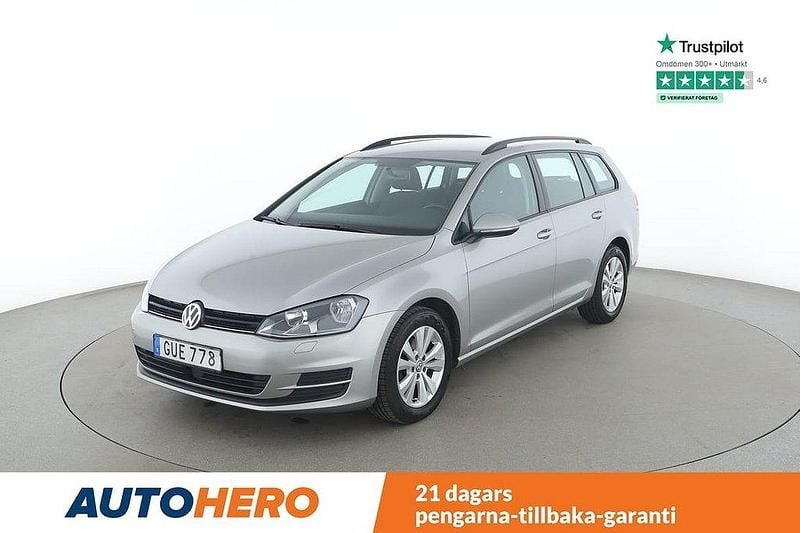 Grå Begagnad 2015 VW Golf VII Kombi | 166 000 kr (Marknadspris) - Bild 1/4