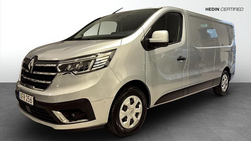 Begagnad 2023 Renault Trafic Minibuss | 283 200 kr (Bra pris) - Bild 1/4