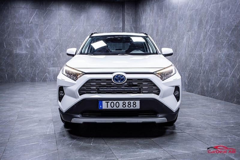 Begagnad Toyota RAV4 Hybrid Active 222 HK (163 kW) 2020 Vit SUV