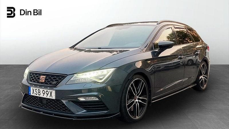 Mörkgrå (magnetic tech metallic) Begagnad 2019 Cupra Leon Kombi | 309 900 kr (Marknadspris) - Bild 1/4