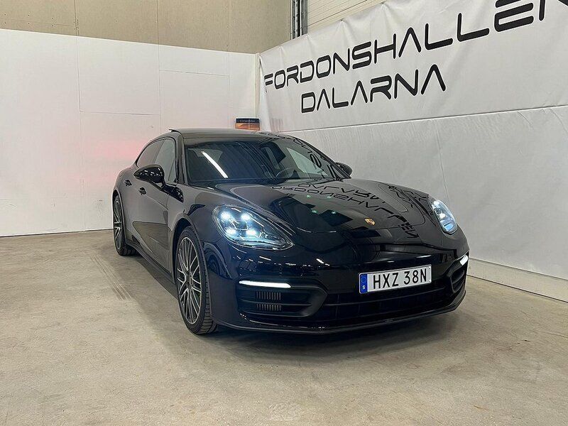 Svart Begagnad 2020 Porsche Panamera 4S Sport Turismo Sedan | 1 079 000 kr (Dyr) - Bild 1/4