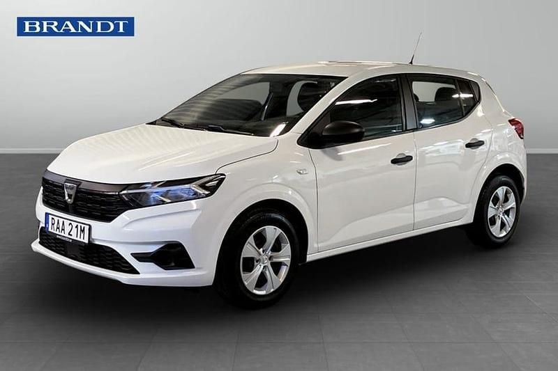 Vit Begagnad 2023 Dacia Sandero Essentiel Halvkombi | 139 900 kr (Marknadspris) - Bild 1/4