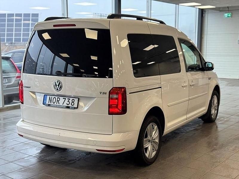 Begagnad VW Caddy Life 126 HK (92 kW) 2018 Vit Minibuss