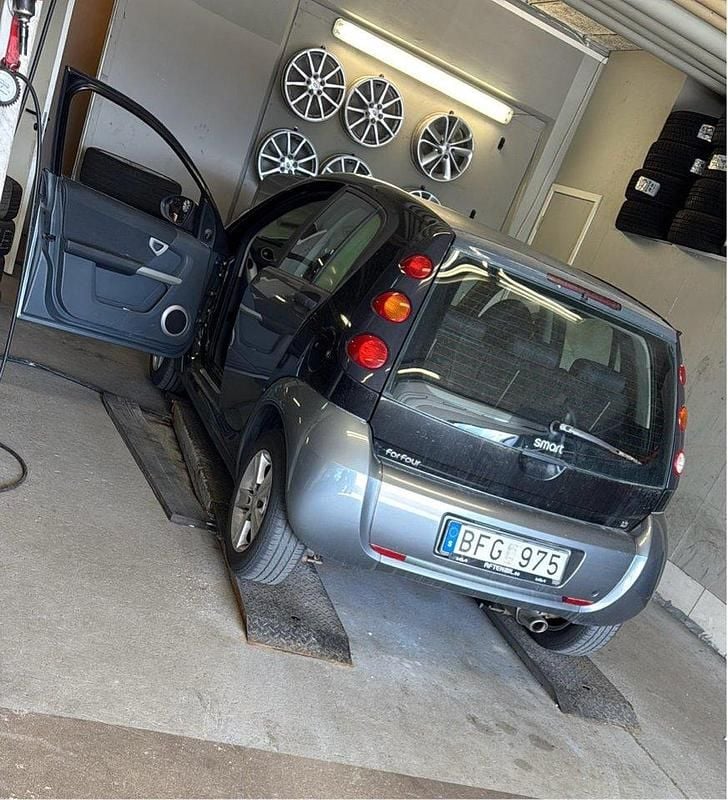 Begagnad 2004 Smart ForFour Halvkombi | 10 000 kr - Bild 1/1