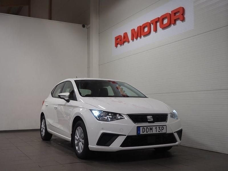 Vit Begagnad 2019 Seat Ibiza Style Halvkombi | 144 900 kr (Marknadspris) - Bild 1/3