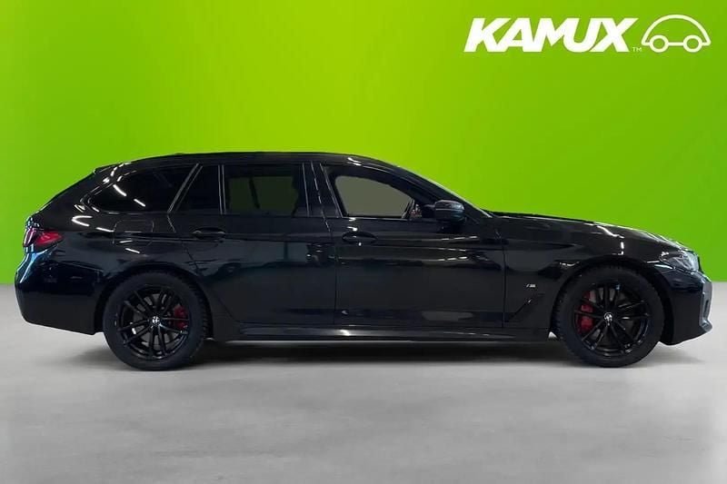 Begagnad BMW 530 Shadowline 286 HK (210 kW) 2021 Svart Kombi