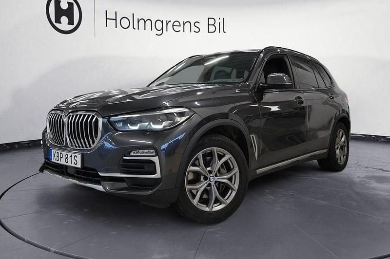 Grå Begagnad 2021 BMW X5 xLine SUV | 559 900 kr (Bra pris) - Bild 1/4