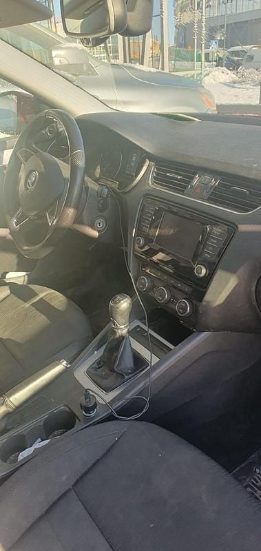 Begagnad Skoda Octavia 105 HK (77 kW) 2015 Halvkombi