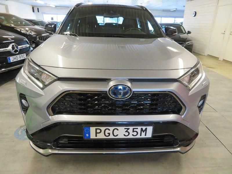 Begagnad Toyota RAV4 Style 306 HK (225 kW) 2021 Grå SUV