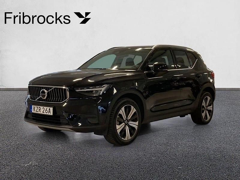 Svart Begagnad 2022 Volvo XC40 SUV | 349 900 kr (Dyr) - Bild 1/4