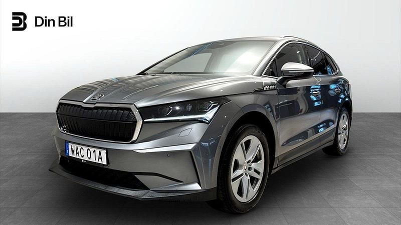 Grå Begagnad 2022 Skoda Enyaq iV SUV | 374 900 kr (Marknadspris) - Bild 1/4