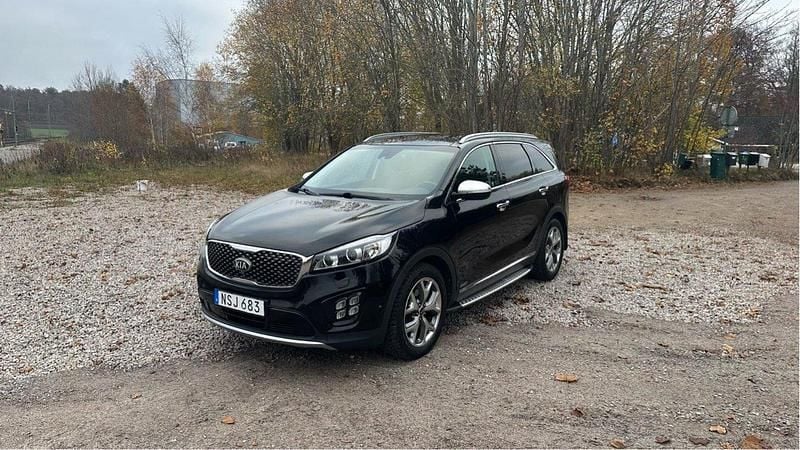 Svart Begagnad 2017 Kia Sorento SUV | 250 000 kr (Bra pris) - Bild 1/4