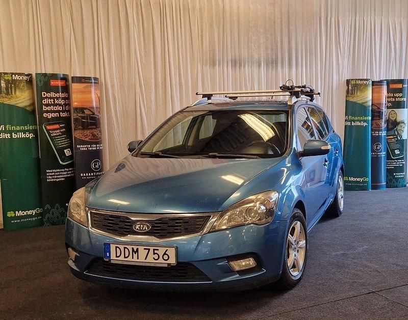 Blå Begagnad 2010 Kia Ceed Sportswagon 4 Kombi | 26 900 kr (Marknadspris) - Bild 1/4