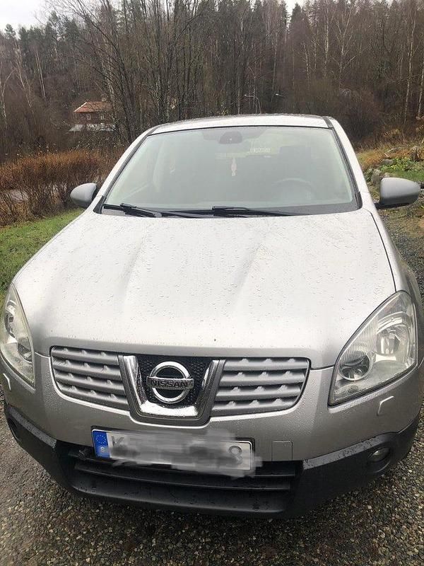 Begagnad 2009 Nissan Qashqai SUV | 39 000 kr (Marknadspris) - Bild 1/4