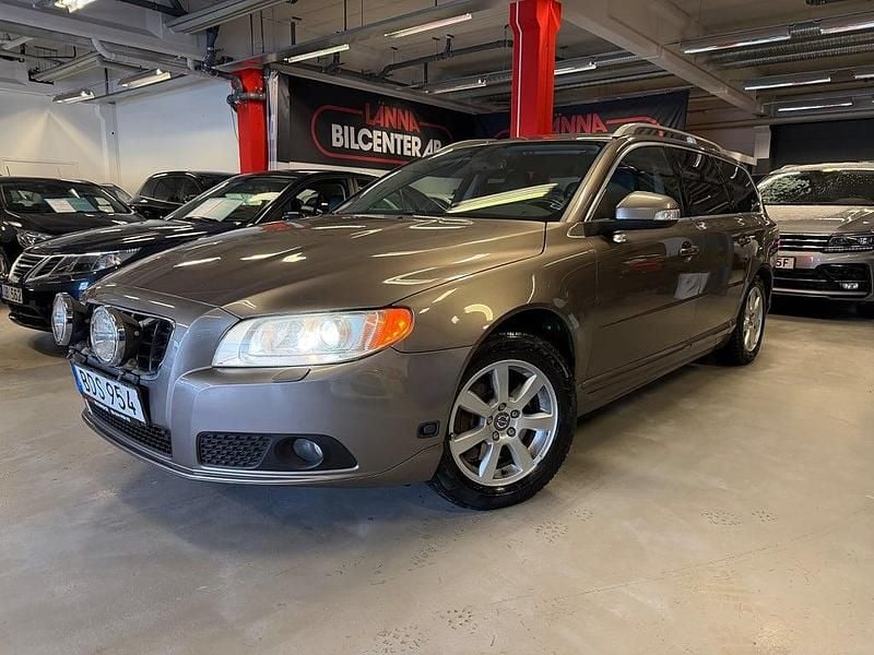 Begagnad Volvo V70 Summum 231 HK (169 kW) 2009 Grå Kombi
