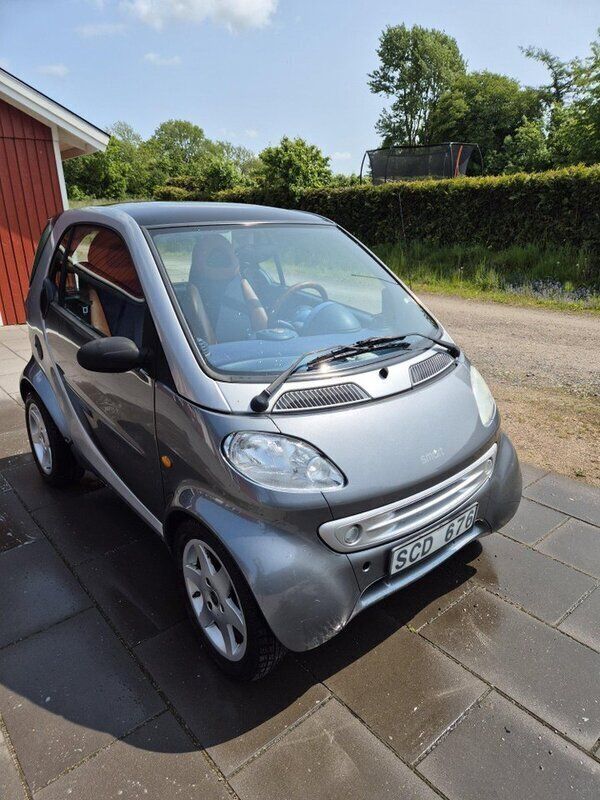 Grå Begagnad 2000 Smart ForTwo Coupé Sportkupé | 23 500 kr - Bild 1/4