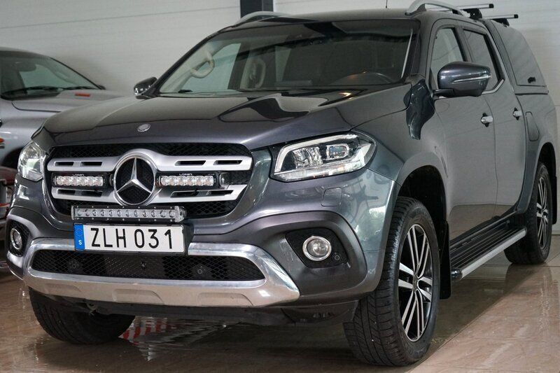 Grå Begagnad 2018 Mercedes X250 Pickup | 339 500 kr (Marknadspris) - Bild 1/4