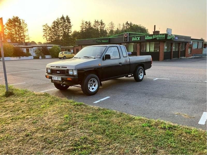 Begagnad 1987 Nissan Navara Pickup | 50 000 kr - Bild 1/4