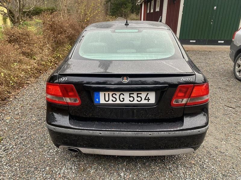 Svart Begagnad 2004 Saab 9-3 Aero Sedan | 23 500 kr (Superpris) - Bild 1/4