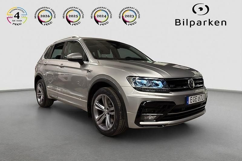 Grå Begagnad 2019 VW Tiguan R-line SUV | 279 990 kr (Lite dyr) - Bild 1/4