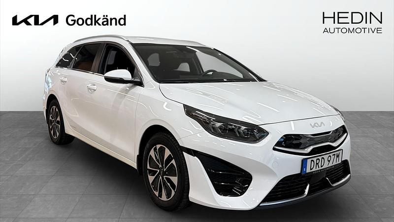 Begagnad Kia Ceed Sportswagon 2023 Vit Kombi