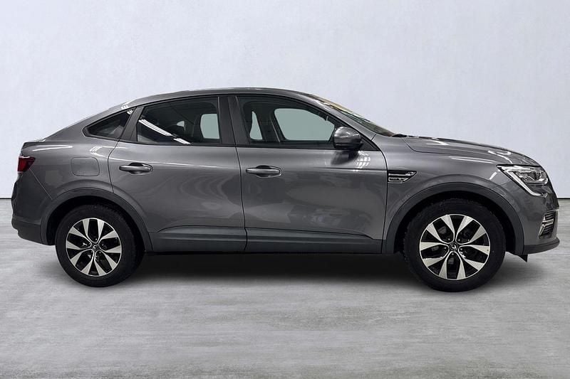 Begagnad Renault Arkana Zen 144 HK (105 kW) 2022 Grå SUV
