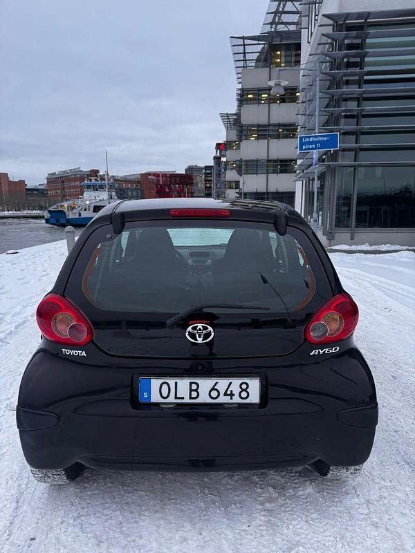 Begagnad Toyota Aygo 68 HK (50 kW) 2007 Halvkombi