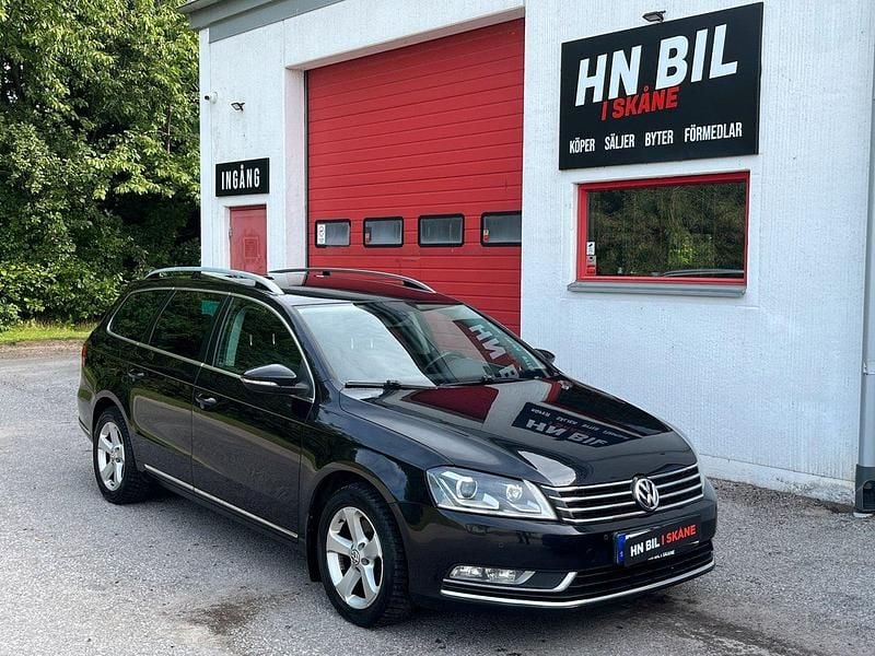 Svart Begagnad 2011 VW Passat GT Kombi | 74 900 kr (Marknadspris) - Bild 1/4