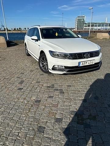 Vit Begagnad 2017 VW Passat GT Kombi | 155 000 kr (Dyr) - Bild 1/4