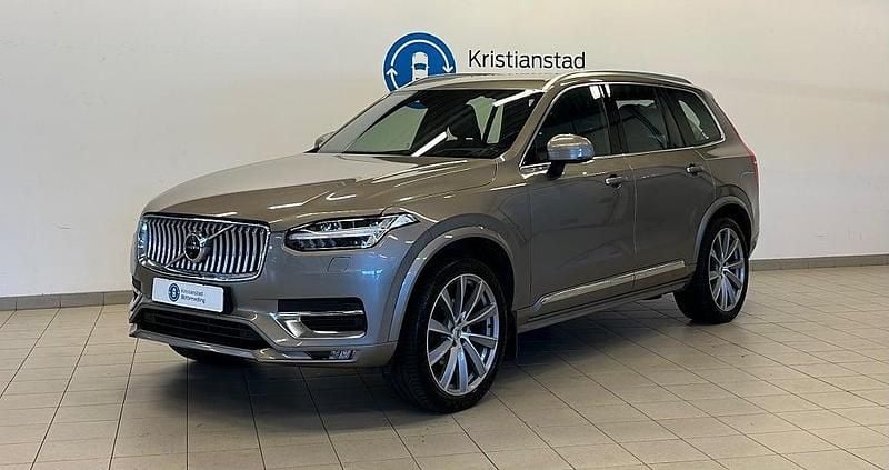 Grå Begagnad 2019 Volvo XC90 Inscription SUV | 469 900 kr (Lite dyr) - Bild 1/4