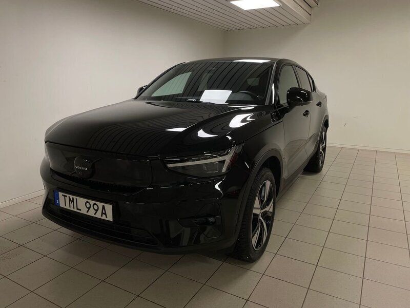 Svart Begagnad 2024 Volvo EC40 Performance SUV | 619 000 kr - Bild 1/4