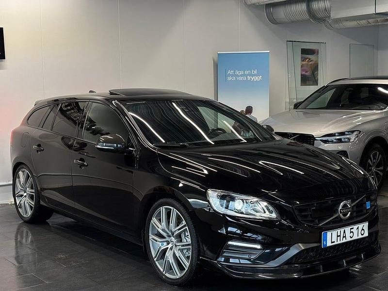 Begagnad Volvo V60 367 HK (269 kW) 2017 Svart Kombi