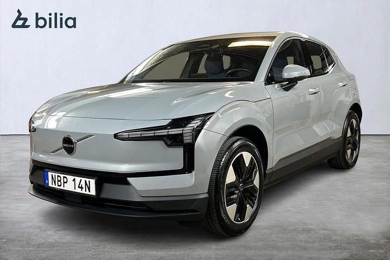 Grå Begagnad 2024 Volvo EX30 Core SUV | 319 900 kr (Superpris) - Bild 1/4