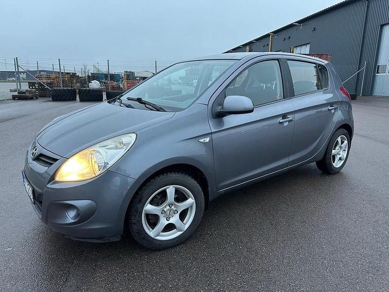 Begagnad 2010 Hyundai i20 Halvkombi | 23 500 kr (Superpris) - Bild 1/4