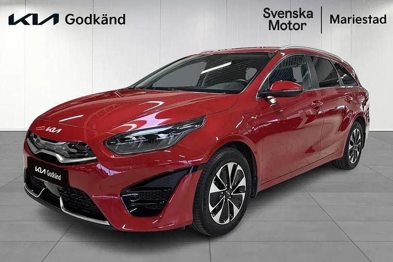 Röd Begagnad 2022 Kia Ceed Sportswagon Kombi | 259 500 kr (Marknadspris) - Bild 1/4
