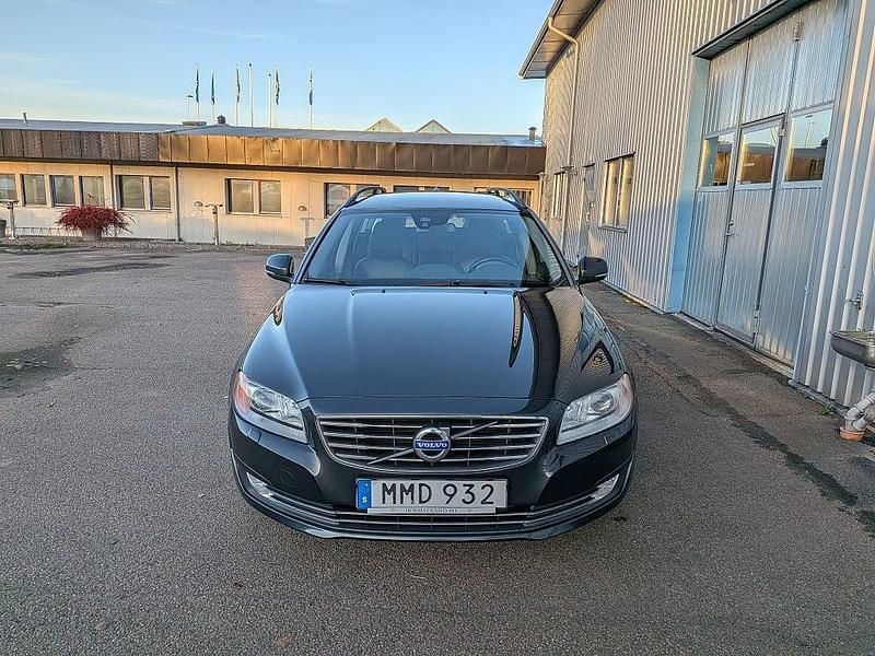 Begagnad Volvo V70 Momentum 181 HK (133 kW) 2014 Grå Kombi