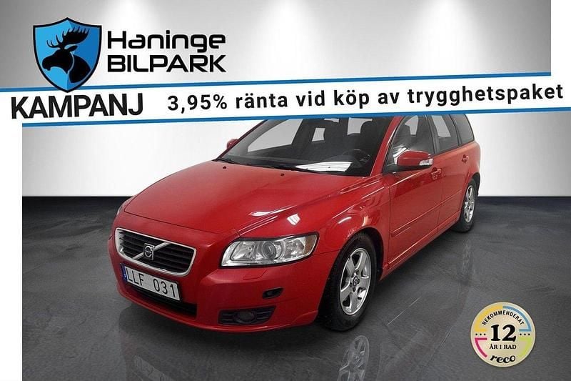 Röd Begagnad 2008 Volvo V50 Momentum Kombi | 39 900 kr (Marknadspris) - Bild 1/2