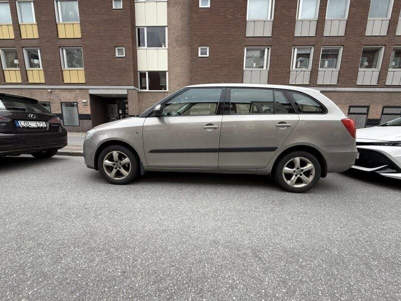 Begagnad 2008 Skoda Fabia Kombi | 24 000 kr - Bild 1/3
