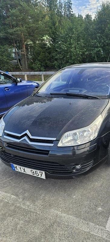 Svart Begagnad 2007 Citroën C4 Halvkombi | 7 000 kr (Superpris) - Bild 1/2