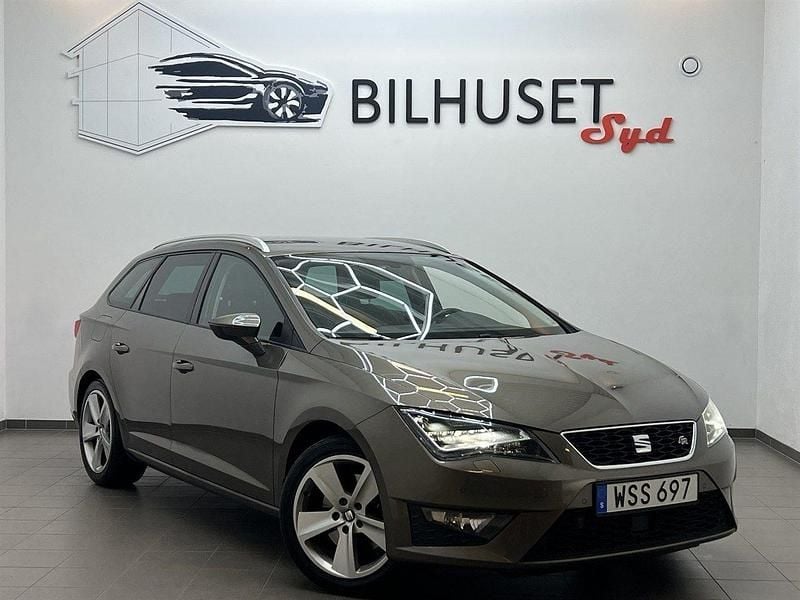 Brun Begagnad 2016 Seat Leon ST FR Kombi | 138 500 kr (Marknadspris) - Bild 1/4