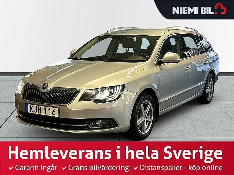 Silver Begagnad 2014 Skoda Superb Ambition Kombi | 119 900 kr (Dyr) - Bild 1/3