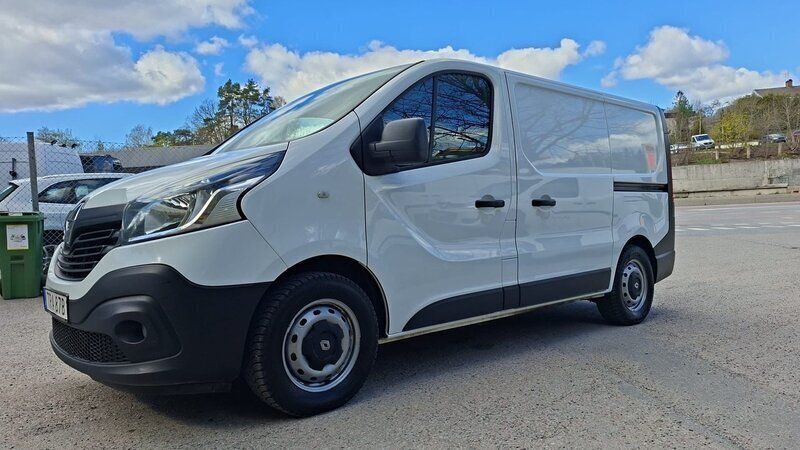 Vit Begagnad 2019 Renault Trafic Van | 169 900 kr (Marknadspris) - Bild 1/4