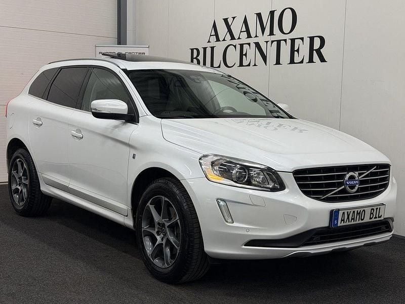 Vit Begagnad 2014 Volvo XC60 Ocean Race SUV | 159 900 kr (Marknadspris) - Bild 1/4
