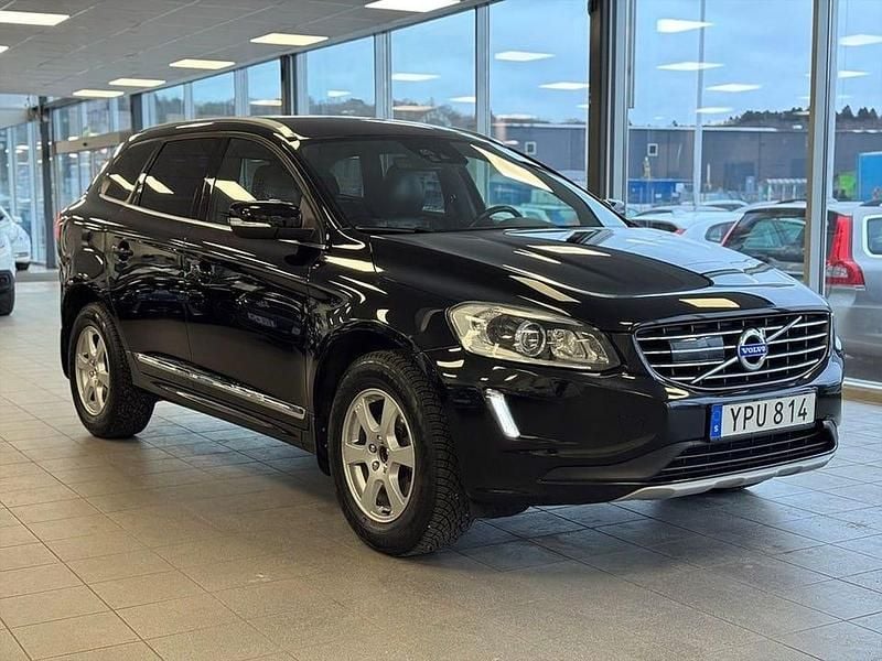 Svart Begagnad 2017 Volvo XC60 Standard SUV | 199 900 kr (Bra pris) - Bild 1/3
